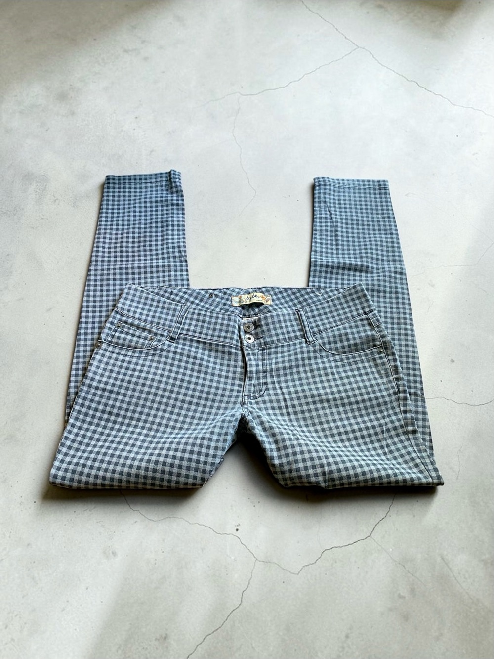 33” Hips - Vintage Y2K Low Rise Skinny Jeans in Checkered Pattern